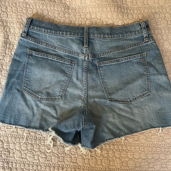 Madewell high waisted denim shorts! - Picture 2 of 3